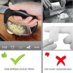 Arc Shaped Garlic Press Crusher With Comfortable Grip - Image 3